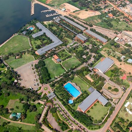 Munyonyo Commonwealth Resort Кампала Экстерьер фото
