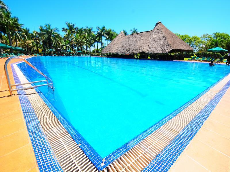 Munyonyo Commonwealth Resort Кампала Экстерьер фото