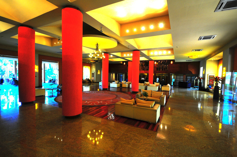 Munyonyo Commonwealth Resort Кампала Экстерьер фото
