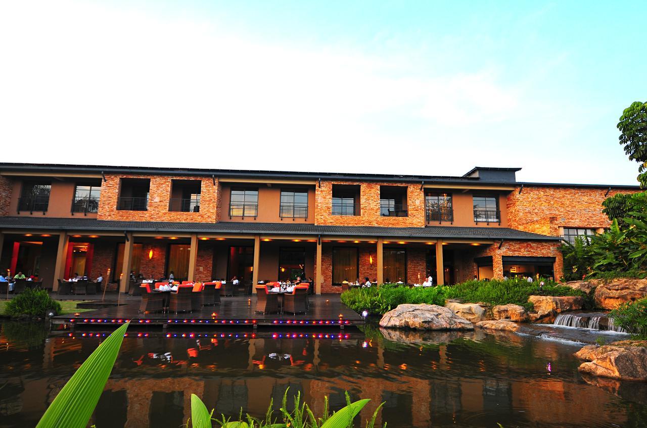 Munyonyo Commonwealth Resort Кампала Экстерьер фото