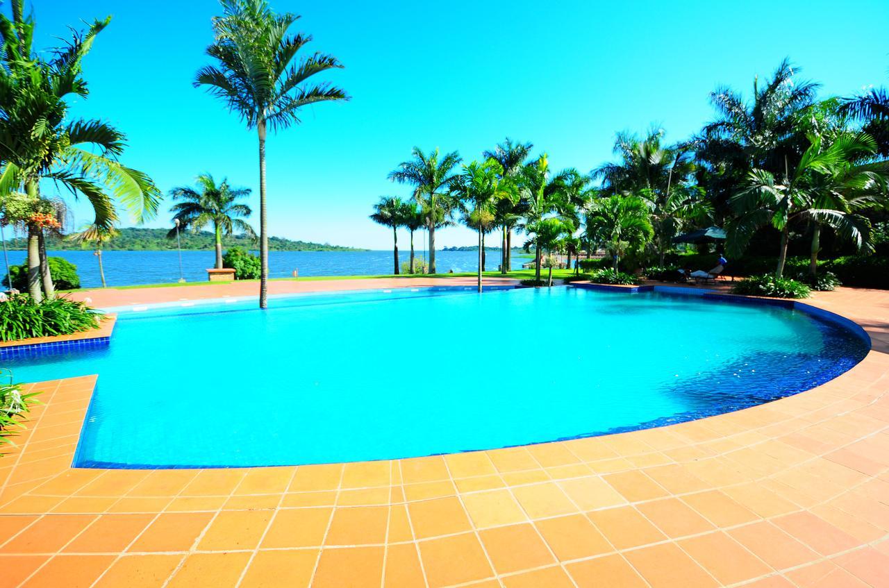 Munyonyo Commonwealth Resort Кампала Экстерьер фото