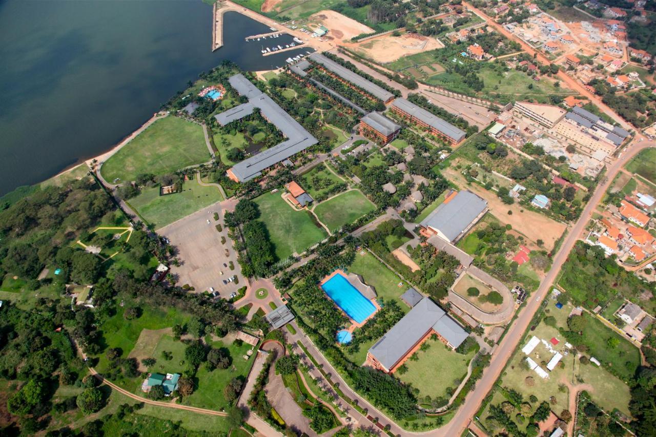 Munyonyo Commonwealth Resort Кампала Экстерьер фото